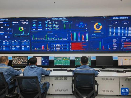 2025骞8鏈23鏃ワ紝涓鑱旀暟鎹闆嗗洟灞辫タ鍏鍙稿伐浣滀汉鍛樺湪鎿嶄綔鐢靛瓙骞冲彴銆 鏂板崕绀捐拌 鏌村┓ 鎽