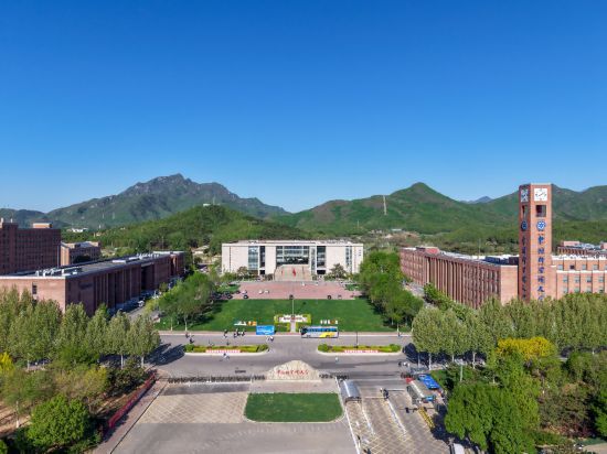 中国科学院大学校门