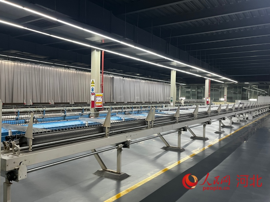 河北南冠科技有限公司羊绒生产线。人民网记者 朱延生摄