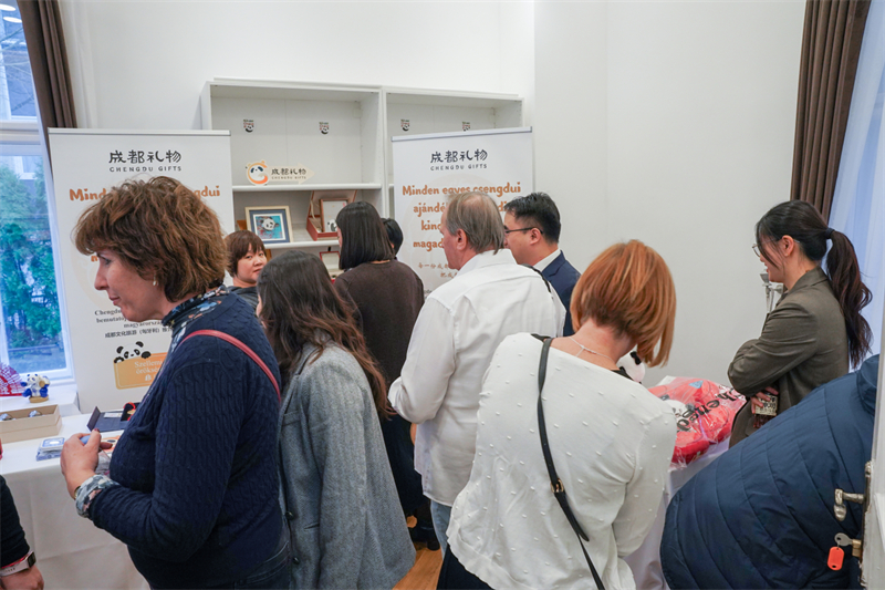 活动现场，生动展现成都多元城市魅力。中国驻布达佩斯旅游办事处供图