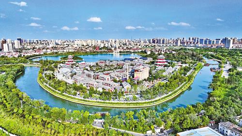 8月18日拍摄的大运河沧州段。（本报资料片）本报记者 张昊摄