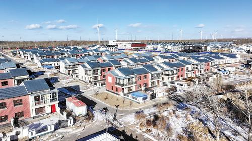 1月12日，无人机航拍的张北县德胜村村貌。本报记者 耿 辉摄