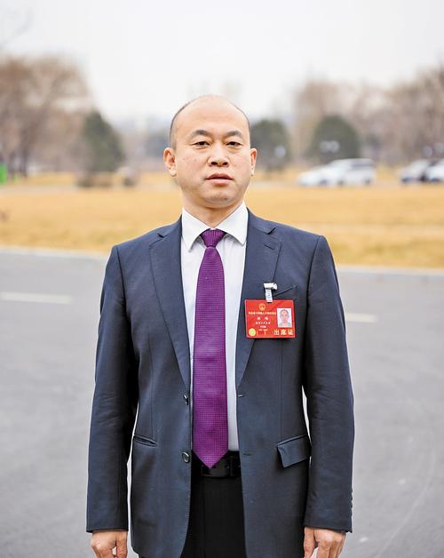 祁峰代表。 本报记者 张 昊摄