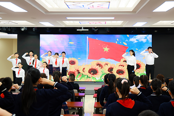 北京市东城区灯市口小学开学典礼现场。学校供图